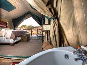 Camp Savuti Hotel Eksteriør billede